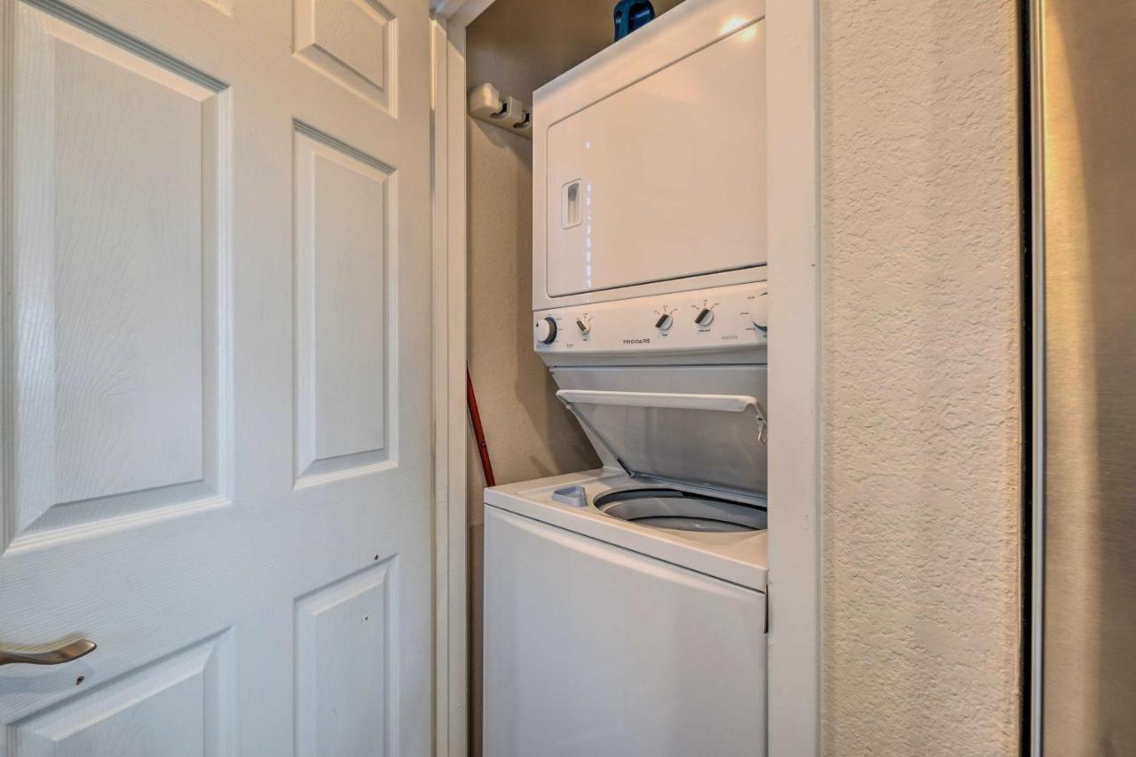 With Balcony, Near Silver Dollar City! Apartamento