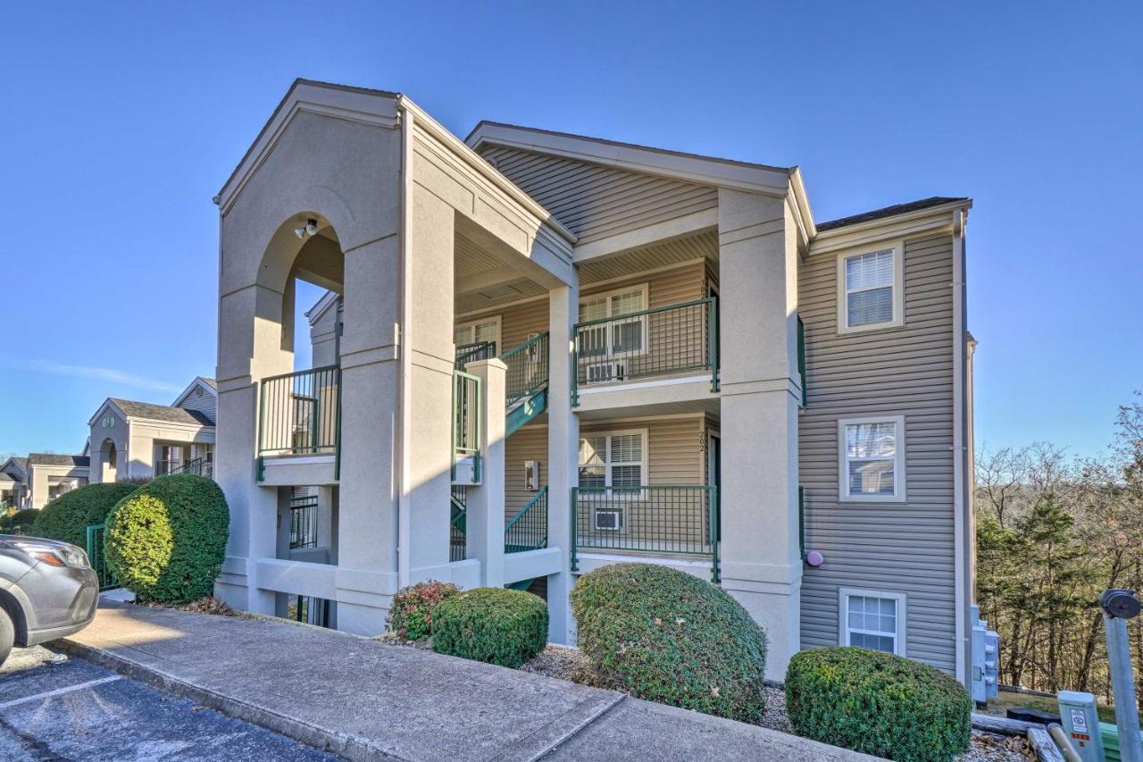 With Balcony, Near Silver Dollar City! Apartamento
