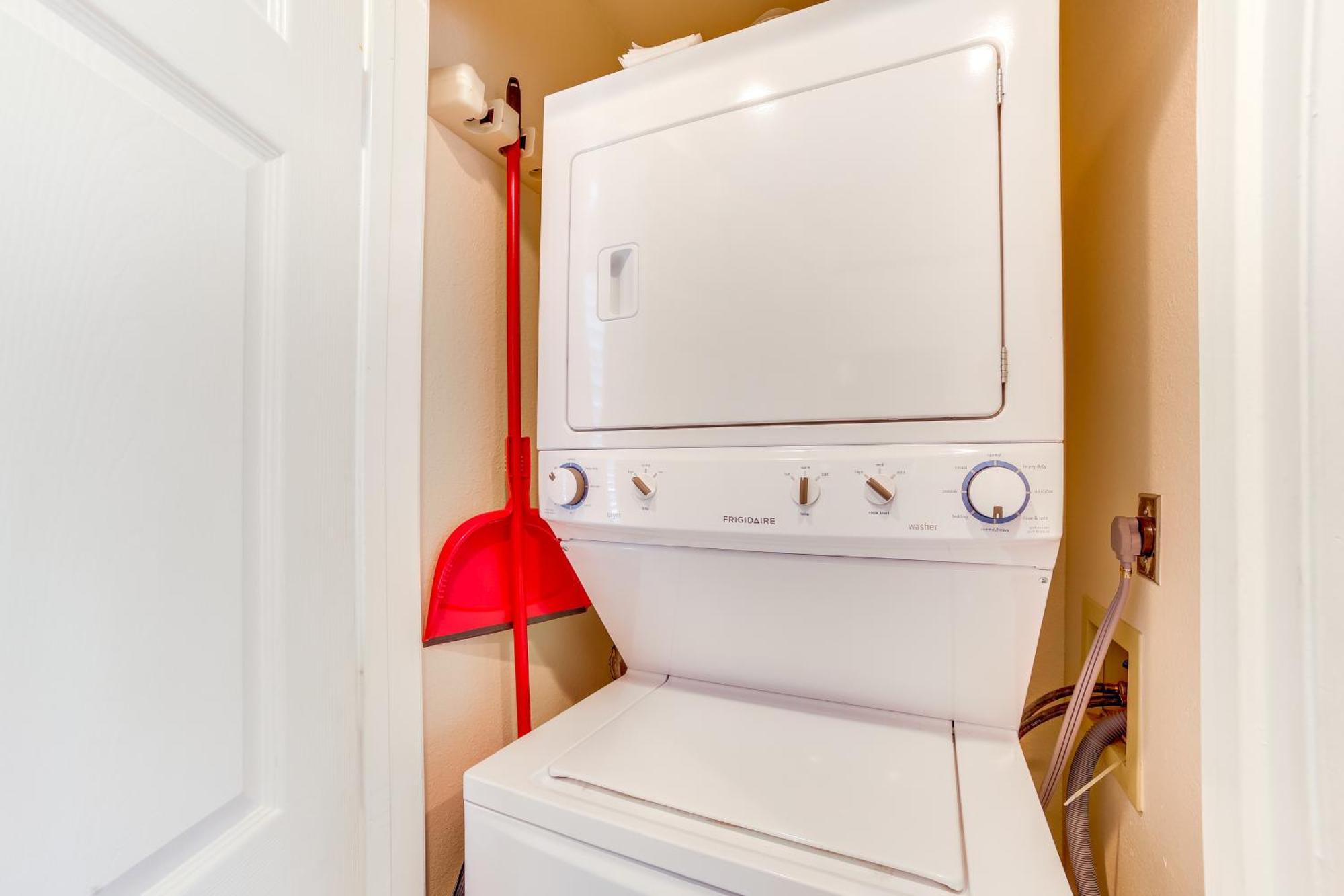 With Balcony, Near Silver Dollar City! Apartamento *